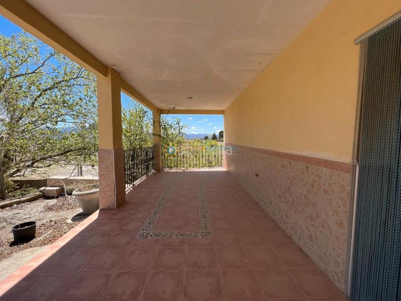 Foto 9f6407fb-d2b8-4843-a286-f398a3443118. Xalet amb xemeneia aparcament a Alfarrasí