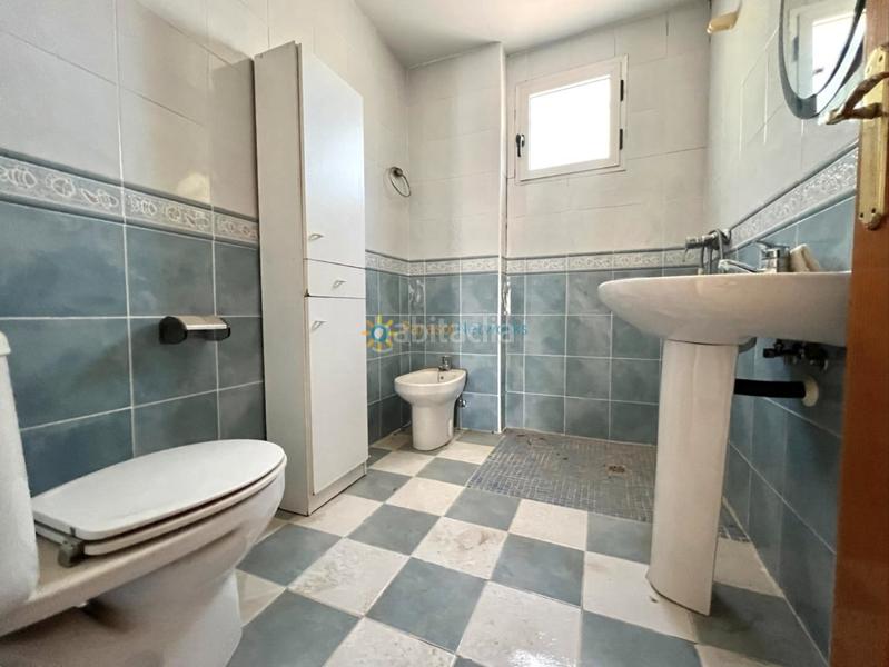 Foto b9c996ec-0a6b-4632-8e0e-4cf2285f17ea. Xalet amb xemeneia aparcament a Alfarrasí