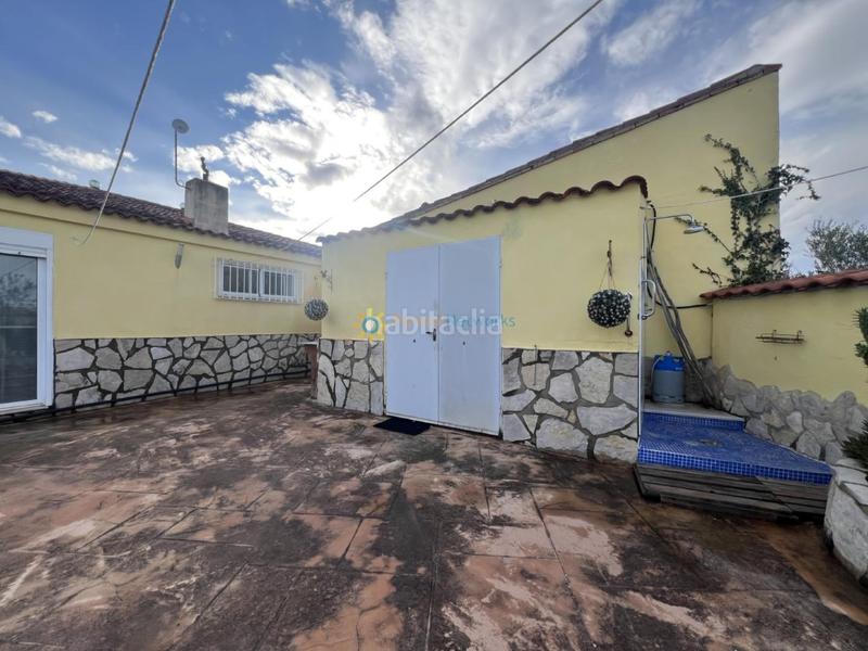 Foto 10b2b171-57fb-45ce-84e9-c07526fb3489. Chalet avec cheminée piscine dans Olleria (l´)