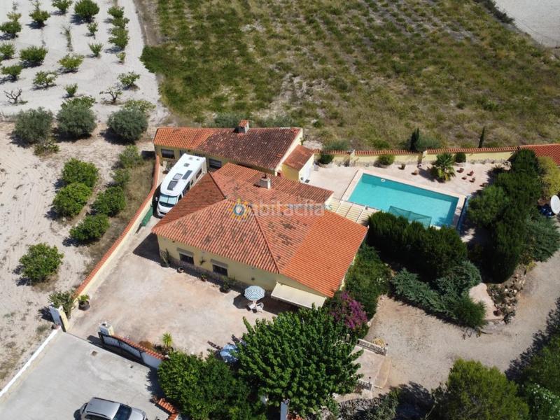 Foto 4d513379-fdc0-4ff4-bcc0-5b4ff8259906. Chalet avec cheminée piscine dans Olleria (l´)