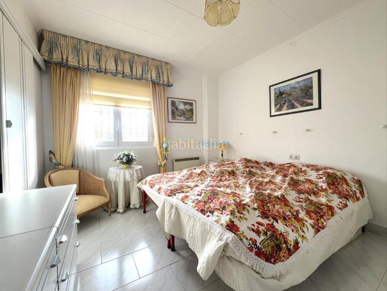 Foto d45a3a68-4aea-472a-a248-f359354e76c4. Chalet avec cheminée piscine dans Olleria (l´)