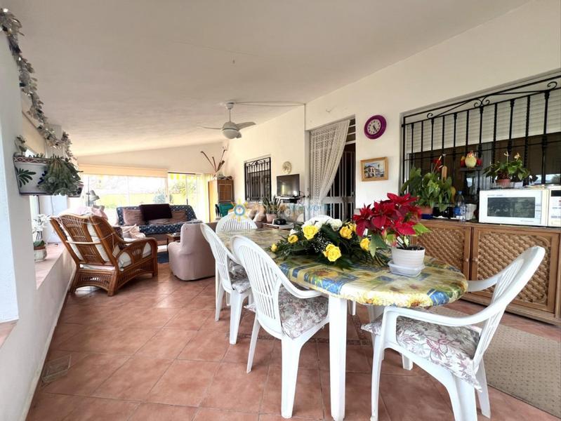 Foto f70b28f4-af30-4d22-8747-e0d2aee32f57. Chalet avec cheminée piscine dans Olleria (l´)