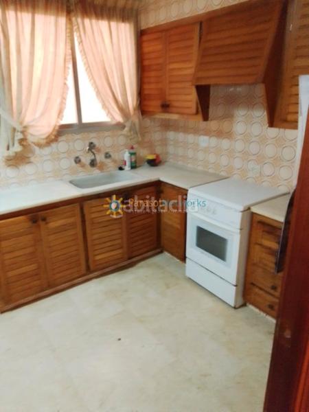 Foto 8398a7a6-a772-46a9-9a48-e21d3d117cda. Casa bifamiliare con parcheggio in Simat de la Valldigna