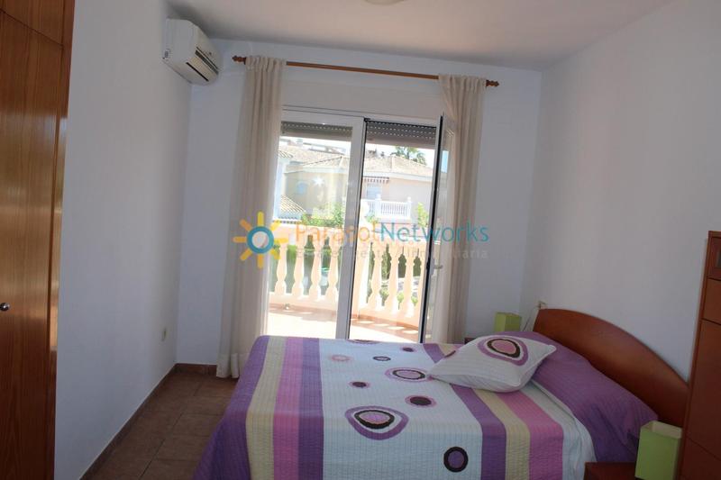 Foto 119649a6-ea03-4217-8cb7-a8aea25bb7f8. Rent chalet with parking pool in Oliva nova Oliva