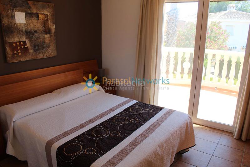 Foto 71ecaf10-e471-4a5e-8ae4-bcf9bf7216a6. Rent chalet with parking pool in Oliva nova Oliva