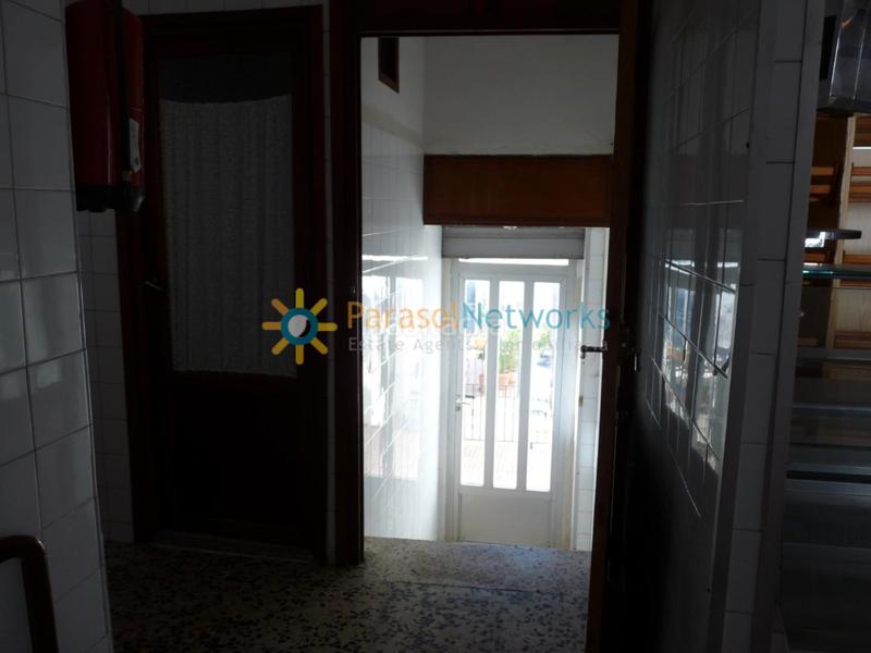 Foto 31736119-2ea8-422d-88eb-b012d0061d73. Local comercial a Font d´en Carròs (la)