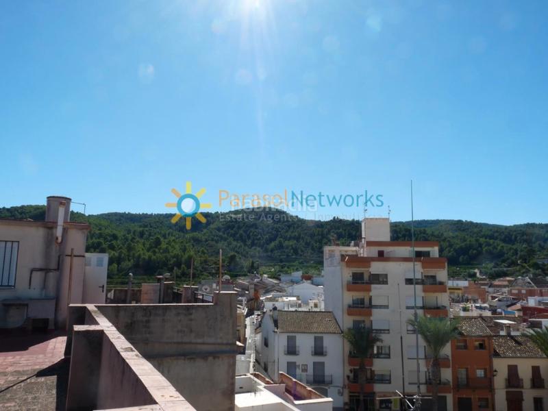 Foto 7840be88-67cb-4f28-b8f5-773a4d2c5929. Local comercial a Font d´en Carròs (la)