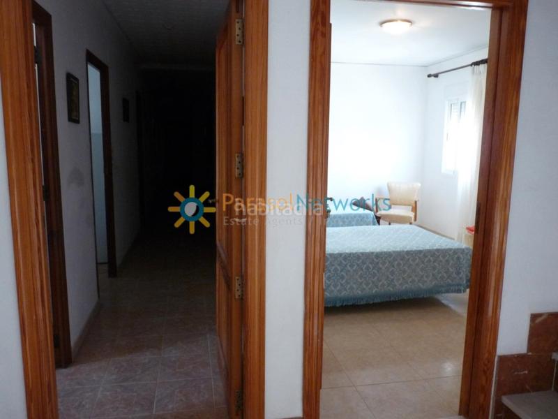 Foto fbfe601c-bc97-4d86-9744-3a5455b9e7de. Local comercial a Font d´en Carròs (la)