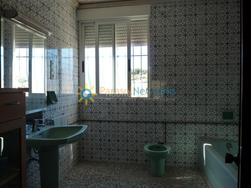 Foto b9888bd2-0f6b-40b4-a4c3-03cbb8caead1. Local commercial dans Font d´en Carròs (la)