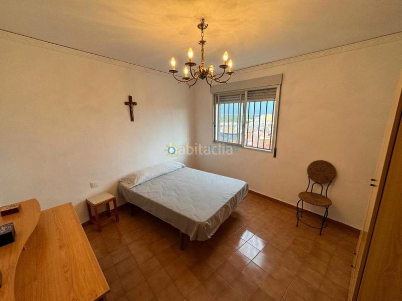 Foto 2e60e0c9-b10d-488e-b52f-336766e40c9a. Casa aparellada a Oliva pueblo Oliva