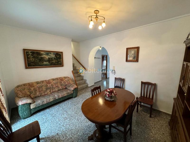 Foto ce5349e8-35b5-4358-b17b-982277445c9e. Casa pareada en Oliva pueblo Oliva