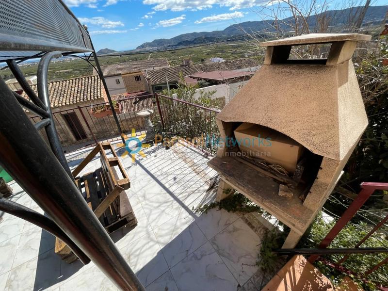 Foto 359ca1a2-0ebb-444c-a3b8-0807d1add0a1. Edificio negocio con vivienda en Ador