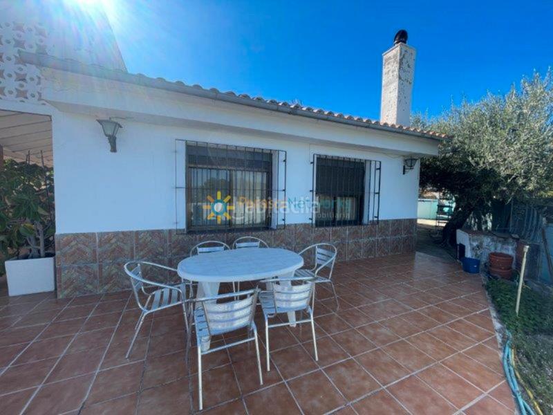 Foto 5e4b388c-847c-4101-96b3-c6a86a49a61d. Chalet con camino parcheggio in Sant Josep-Zona Hospital Ontinyent