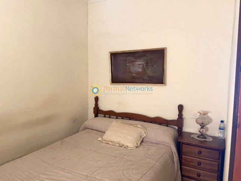 Foto ab34058c-80b0-47ec-b810-d96e4465b38e. Chalet con camino parcheggio in Sant Josep-Zona Hospital Ontinyent