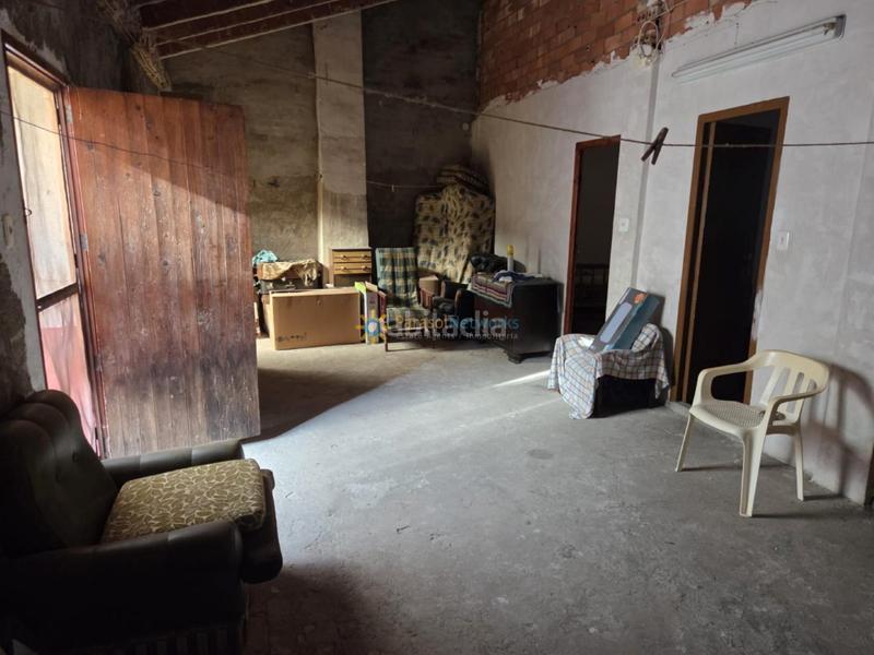 Foto eb4248fe-e7a5-4fd9-beaf-82c6344359e0. Casa bifamiliare con camino in Sumacàrcer