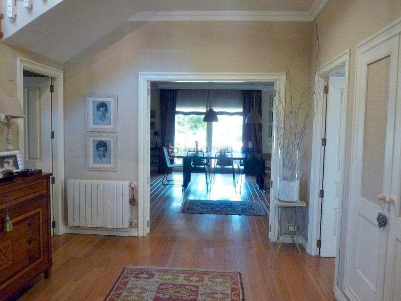 Foto 8ea056e2-c143-4ce2-9f6a-5c2617b6c1fa. Chalet con camino riscaldamento parcheggio piscina in Gandia