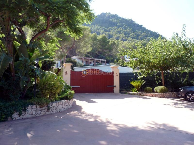 Foto a2028014-ffd7-45ea-9481-4ddf95a1a1eb. Chalet con camino riscaldamento parcheggio piscina in Gandia