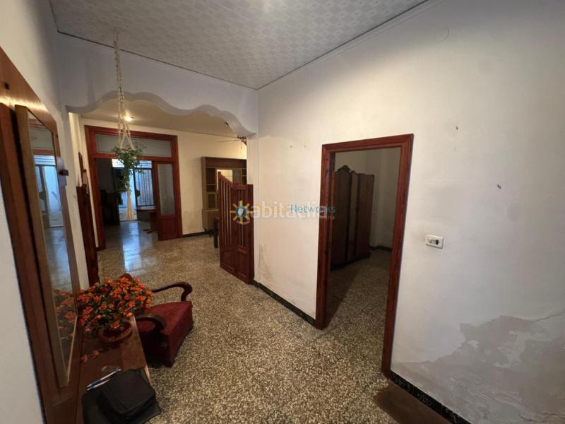 Foto 0154c392-2521-4214-ba95-3a04d0dd2e4f. Édifice dans Almoines