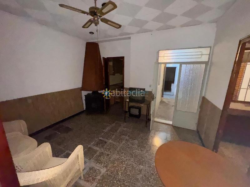 Foto 4b25900f-8eb1-4bb6-b943-10db613803b8. Édifice dans Almoines