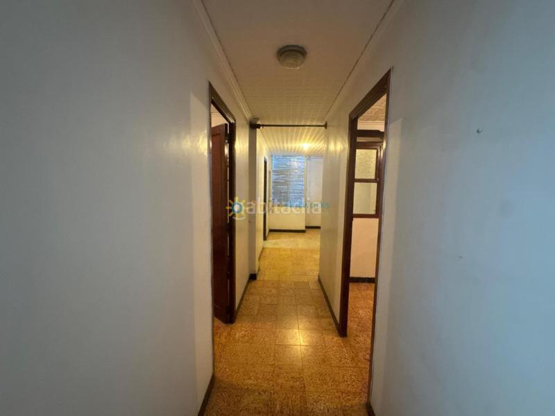 Foto 4bc8d848-7e79-4b0b-816b-1c156184c53f. Édifice dans Almoines