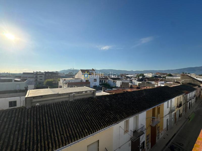 Foto 590a0c00-21c9-4e3a-ae89-aa5bf620d4be. Édifice dans Almoines