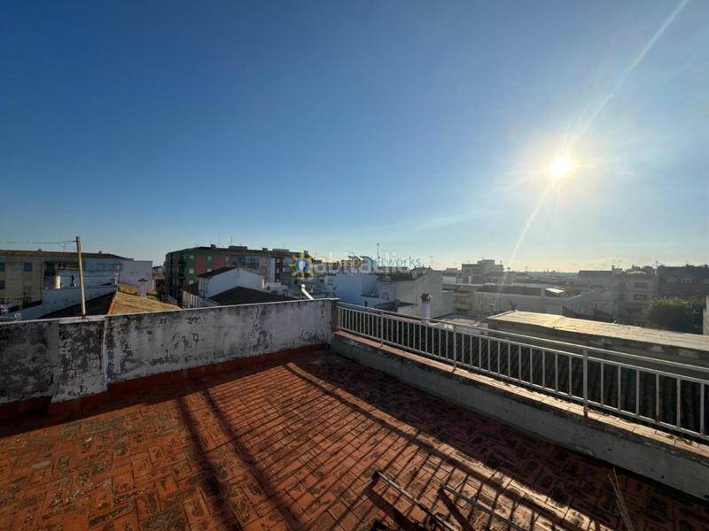 Foto 61276030-ba69-4eae-822f-aa1214475180. Édifice dans Almoines