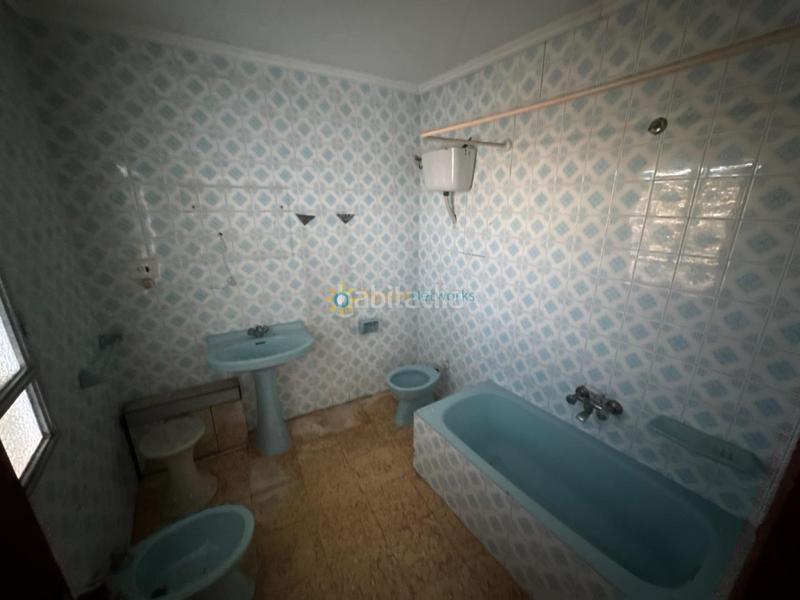 Foto 8a418c0d-52b7-4544-aaf9-d71e0ccdd069. Édifice dans Almoines