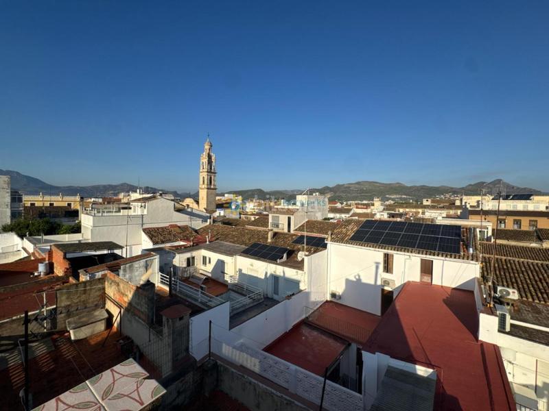 Foto 9567ba09-f74f-4868-8059-df5cdc3b52bb. Édifice dans Almoines