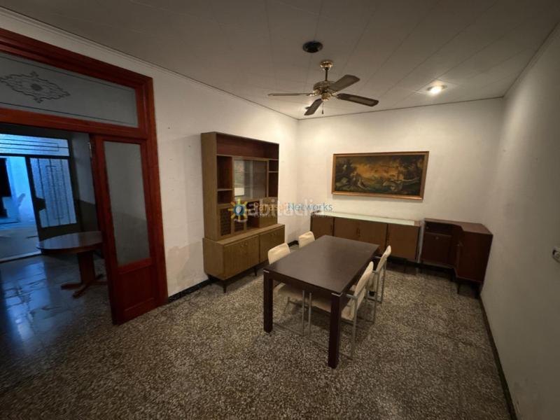 Foto b5d8ffab-f588-4b66-a0a0-6aaacd8cf31b. Édifice dans Almoines