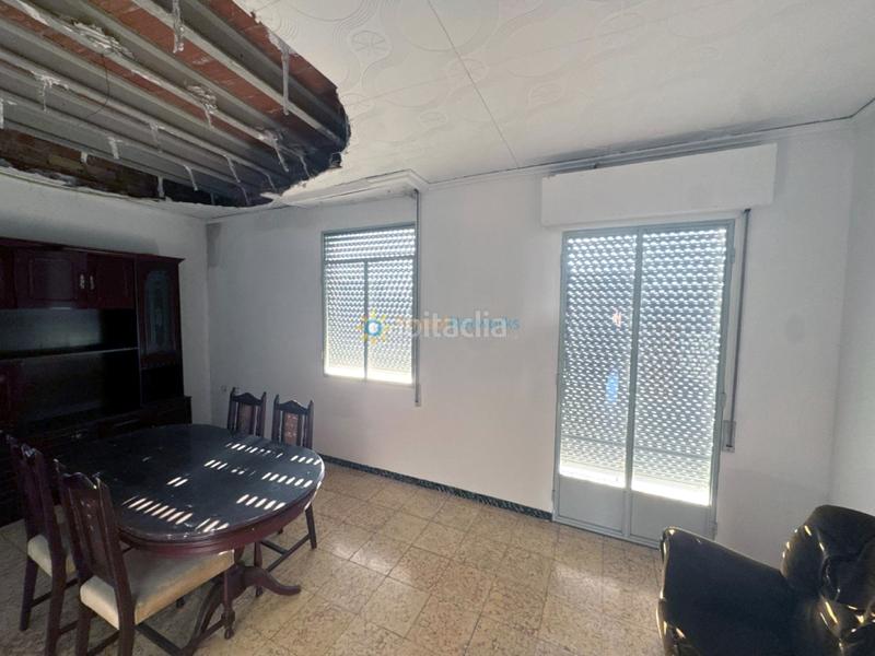 Foto e81c75ee-6af6-4da4-876d-dff3aa9f85ad. Édifice dans Almoines