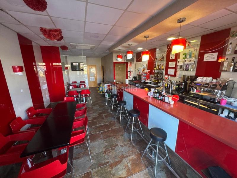 Foto 5f327106-0b9b-4b5c-bd3d-c0bc1823fb44. Local comercial bar- cafeteria en Oliva pueblo Oliva