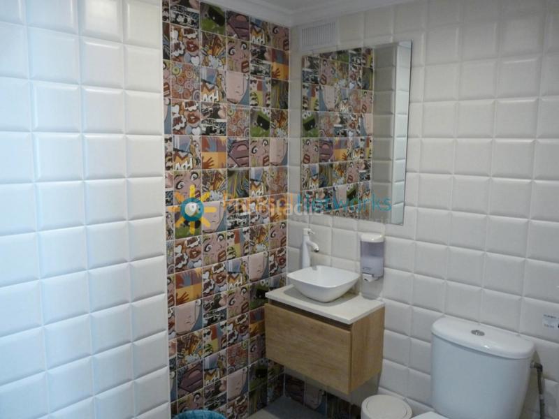 Foto 02e0a267-3f22-4e8e-a1d6-8630da3886f7. Locale commerciale in Piles