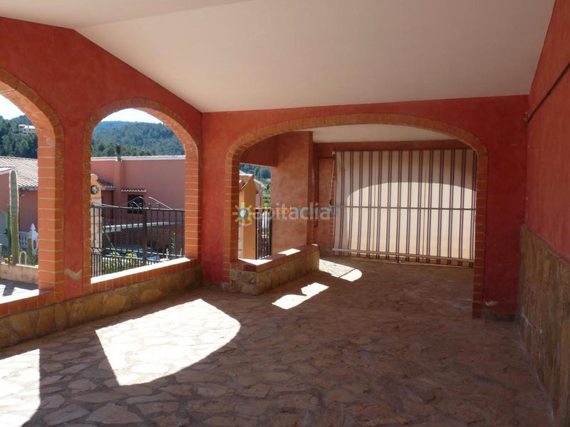 Foto 0c050f06-2aa8-4f79-a70d-031bf02a7bfe. Chalet avec cheminée chauffage parking piscine dans Font d´en Carròs (la)