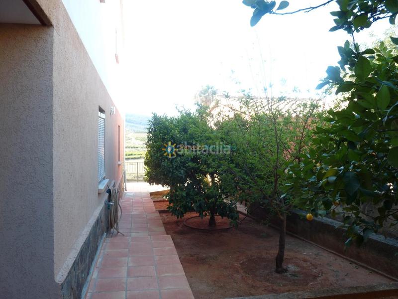 Foto 3130342a-5c0b-4b97-91b7-c3a2e8bad57b. Xalet amb xemeneia calefacció aparcament piscina a Font d´en Carròs (la)