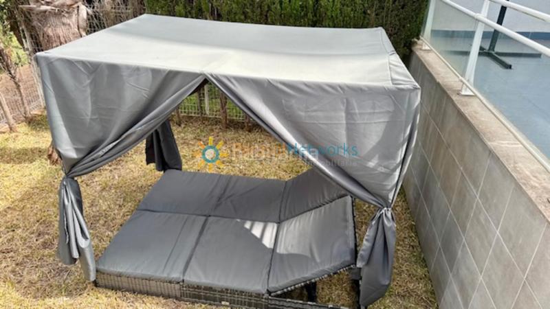 Foto 1d1682c5-60cb-4ca6-841e-a29f671ea511. Lloguer estudi amb calefacció piscina a Oliva nova Oliva