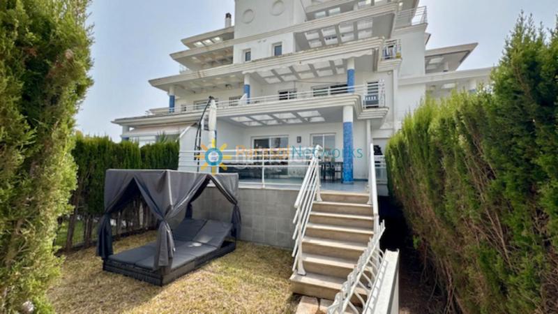 Foto 82ae26d6-390e-4028-b99e-0d887e09b284. Rent studio with heating pool in Oliva nova Oliva