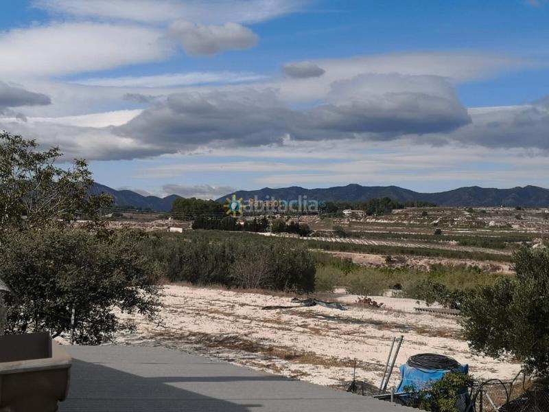 Foto 173c18d2-9eb0-47a6-a857-f6a148690afe. Casale con camino parcheggio in Bufali