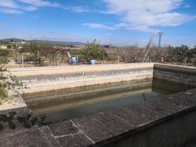 Foto 6cd1e91b-93a8-4d0c-9b35-d510dcf62f3d. Casale con camino parcheggio in Bufali