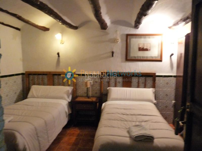 Foto 503bee24-d176-4c51-9aad-83682fc7d084. Edificio en Palomar