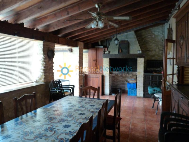 Foto fc1e91dd-7413-4b82-b788-060df58c061b. Edificio en Palomar