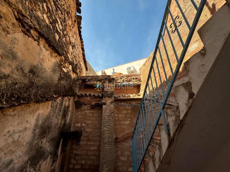 Foto 7aca525a-2841-4636-83ad-920a7ca51ec2. Casa aparellada amb xemeneia a Oliva pueblo Oliva