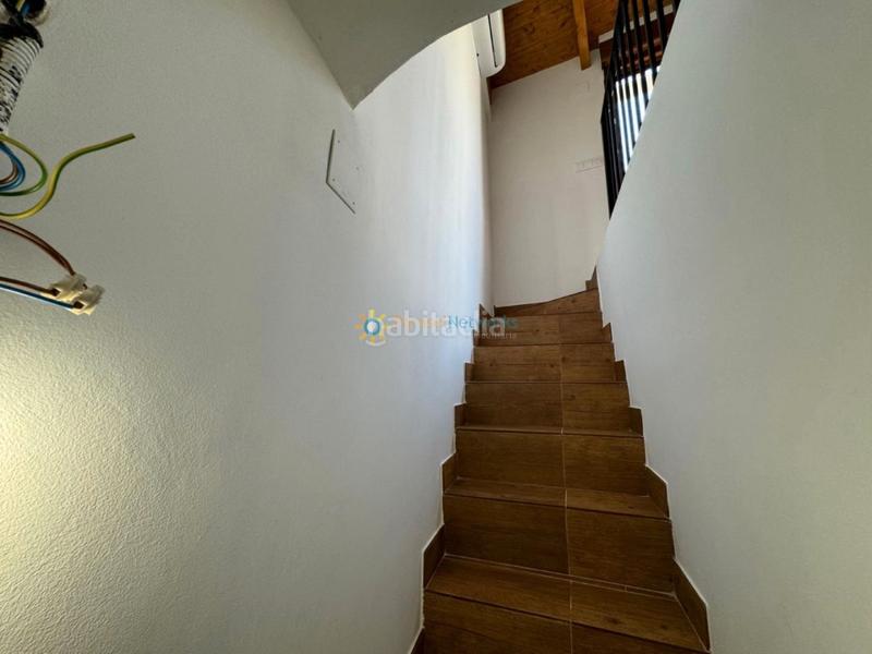 Foto 612df150-c181-4c4b-a577-23fed6318dd8. Casa pareada en Oliva pueblo Oliva