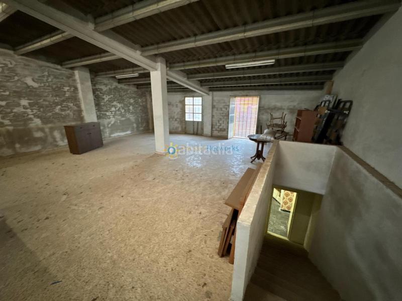 Foto 70405126-d598-4138-a3e8-aacee1ac3a8e. Local comercial propiedad con gran potencial en Simat de la Valldigna