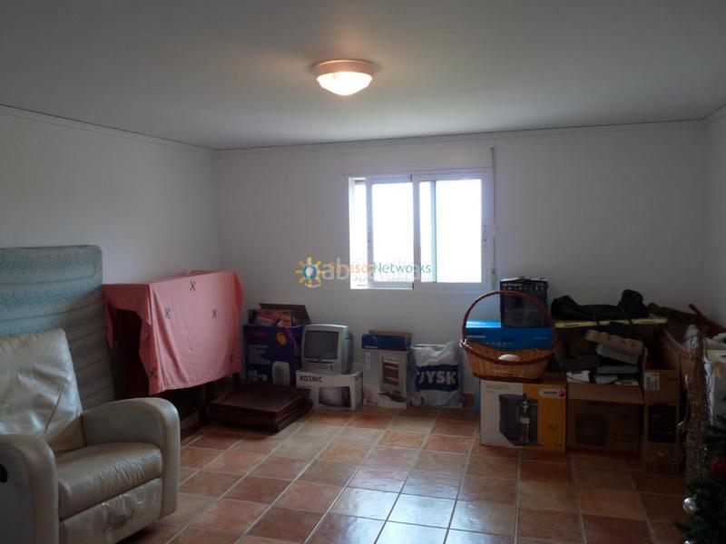 Foto b78b8940-246a-4abe-806b-979ebdcc9247. Chalet avec cheminée chauffage parking dans Oliva pueblo Oliva