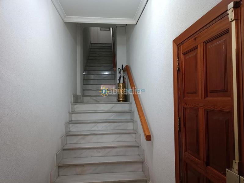 Foto 83aea9ff-e960-42a4-86a0-d6564eee6cca. Masía casa de venta en Oliva pueblo Oliva