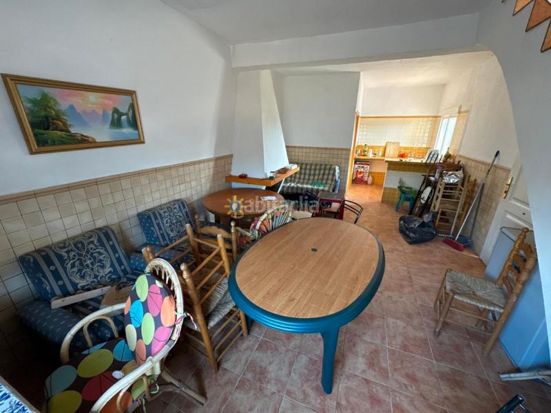 Foto 62e7db77-ba5e-47a8-a6c0-9d56503c332c. Masia amb xemeneia aparcament a Palomar