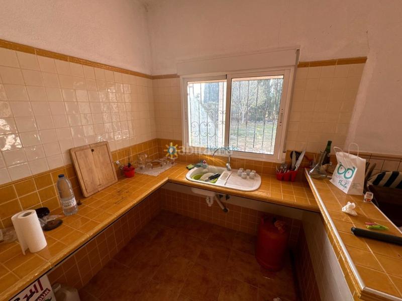 Foto 6940b499-8fdc-45ec-8d28-2a389474774a. Masia amb xemeneia aparcament a Palomar