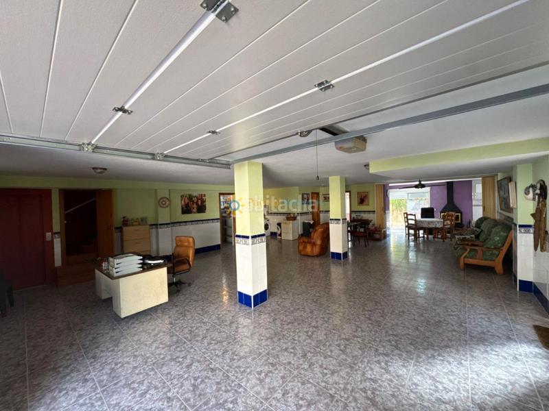 Foto 5c6cb3e5-37ef-4554-b9b9-5d8fb4323f13. Chalet con camino parcheggio piscina in Daimús