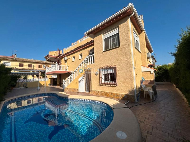 Foto 7e9caa97-9b00-44b4-a18c-df6823c65edf. Chalet con camino parcheggio piscina in Daimús