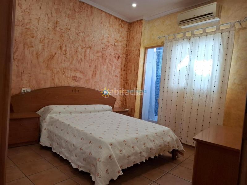 Foto 973ca607-7eff-43e0-800b-ab0326112cc1. Casa  de venta en Oliva pueblo Oliva